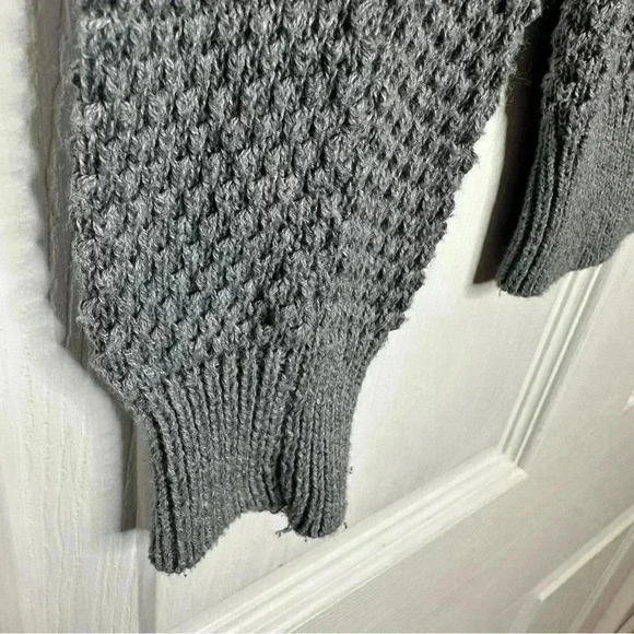 Old Navy Sweater Cable Knit Grey Size Extra Small - Picture 2 of 16